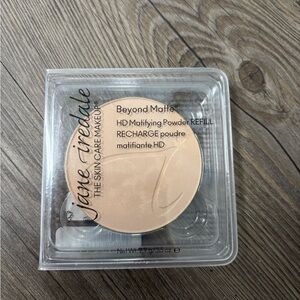 Mattifying powder
